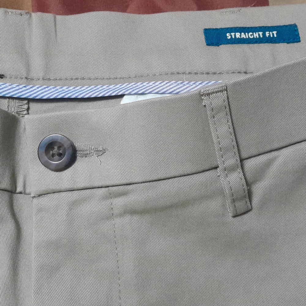 Men's Haggar 36x30 khaki pants - Picture 2 of 7